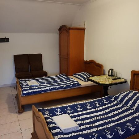 Motel Kotva Ivanka pri Dunaji Екстериор снимка