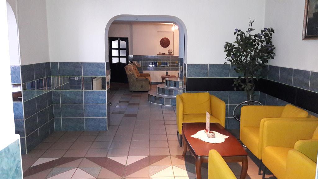 Motel Kotva Ivanka pri Dunaji Екстериор снимка