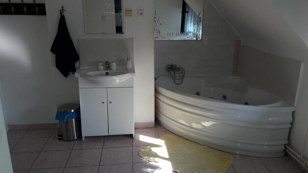 Motel Kotva Ivanka pri Dunaji Екстериор снимка
