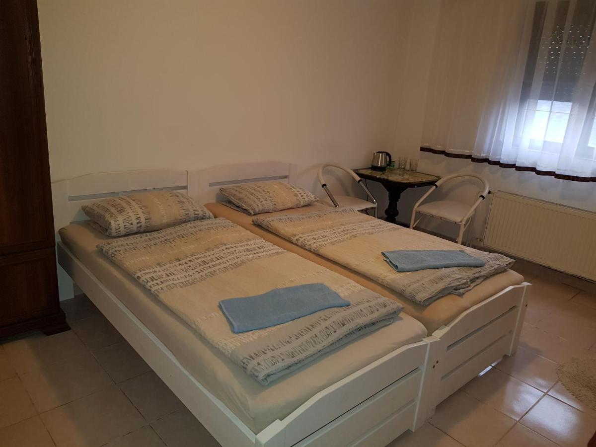 Motel Kotva Ivanka pri Dunaji Екстериор снимка